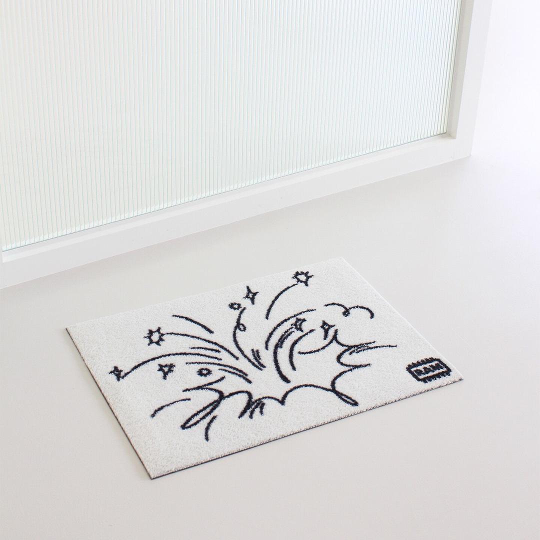 “Bombs or Firework?” door mat (white) | 도어매트, 발매트, 러그