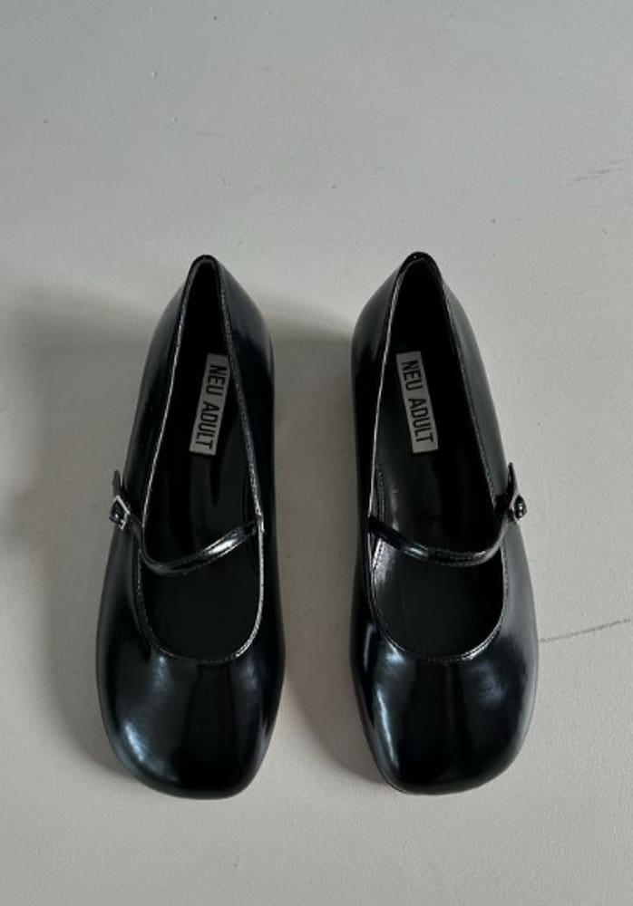 24FW neuadult 노이어덜트 로우 메리제인 플랫 슈즈 (굽 3cm)