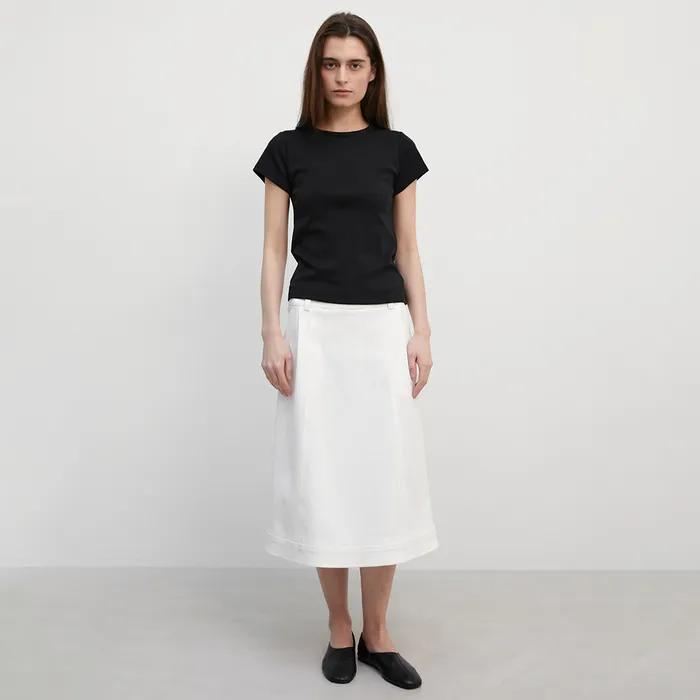 Ron Essential Round T (Black)