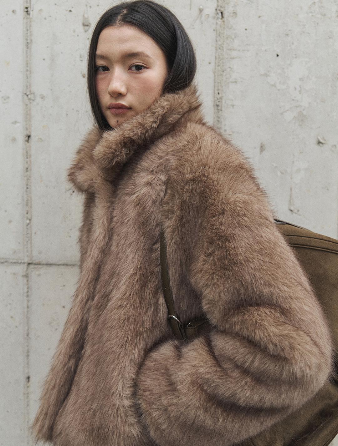 스텝어라운드 Soft Faux Mink Collar Jacket_BROWN