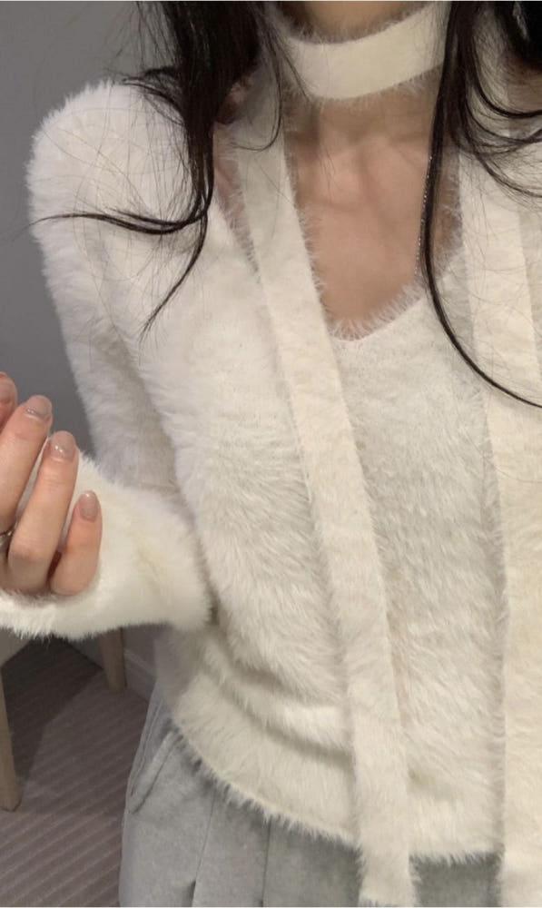 (아이 당일)포스터 홀리데이 니트 4color 앙고라 퍼 머플러세트 브이넥니트 소프트무드