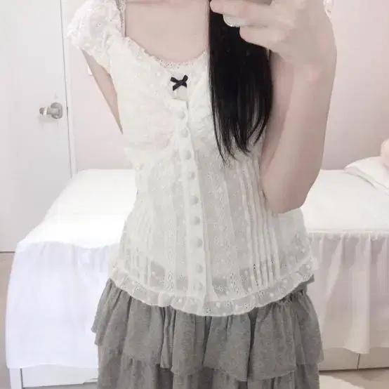 스너그 snug yume blouse 레이스 펀칭 블라우스