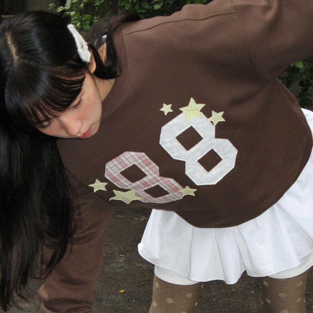 88 STAR MIXED APPLIQUE SWEATSHIRT BROWN