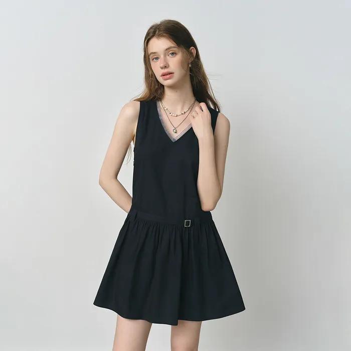 WD_Belted v-neck sleeveless dress