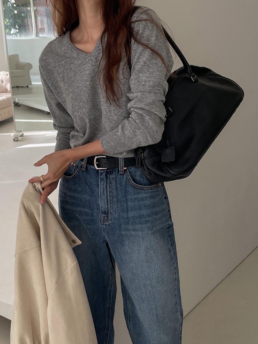 페미니크 Misto V-neck Knit