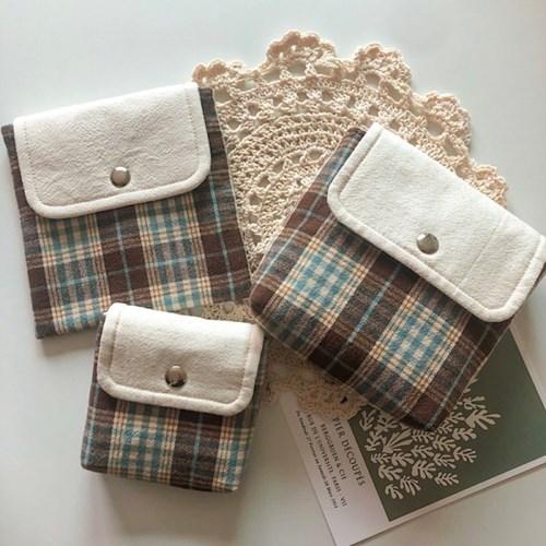 코코아 체크 파우치