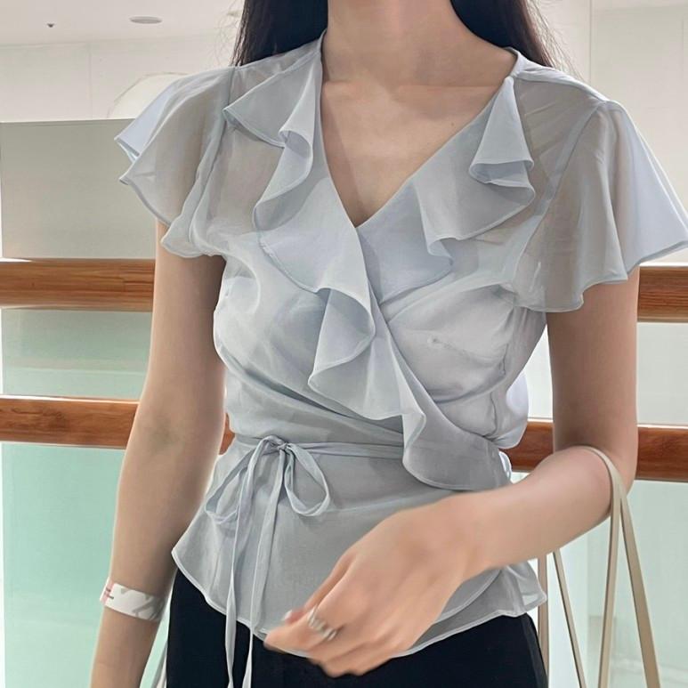 Blue shirring blouse