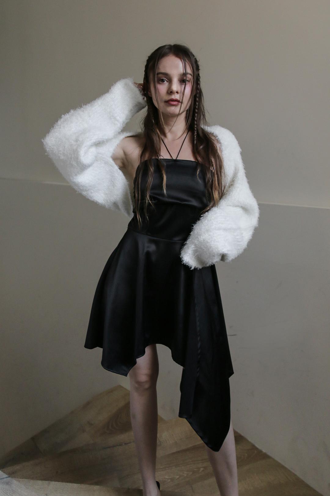 SILKY UNBALNCED DRESS (BK)