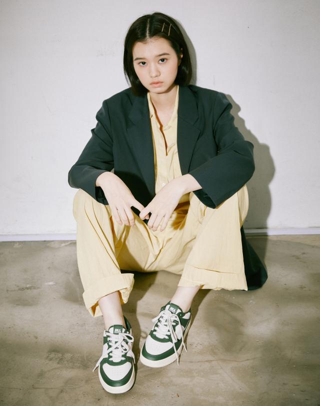 [피셔] 그린 컬러배색 소가죽 스니커즈 (굽높이 : 4 cm/볼넓이 : 8.5 cm)