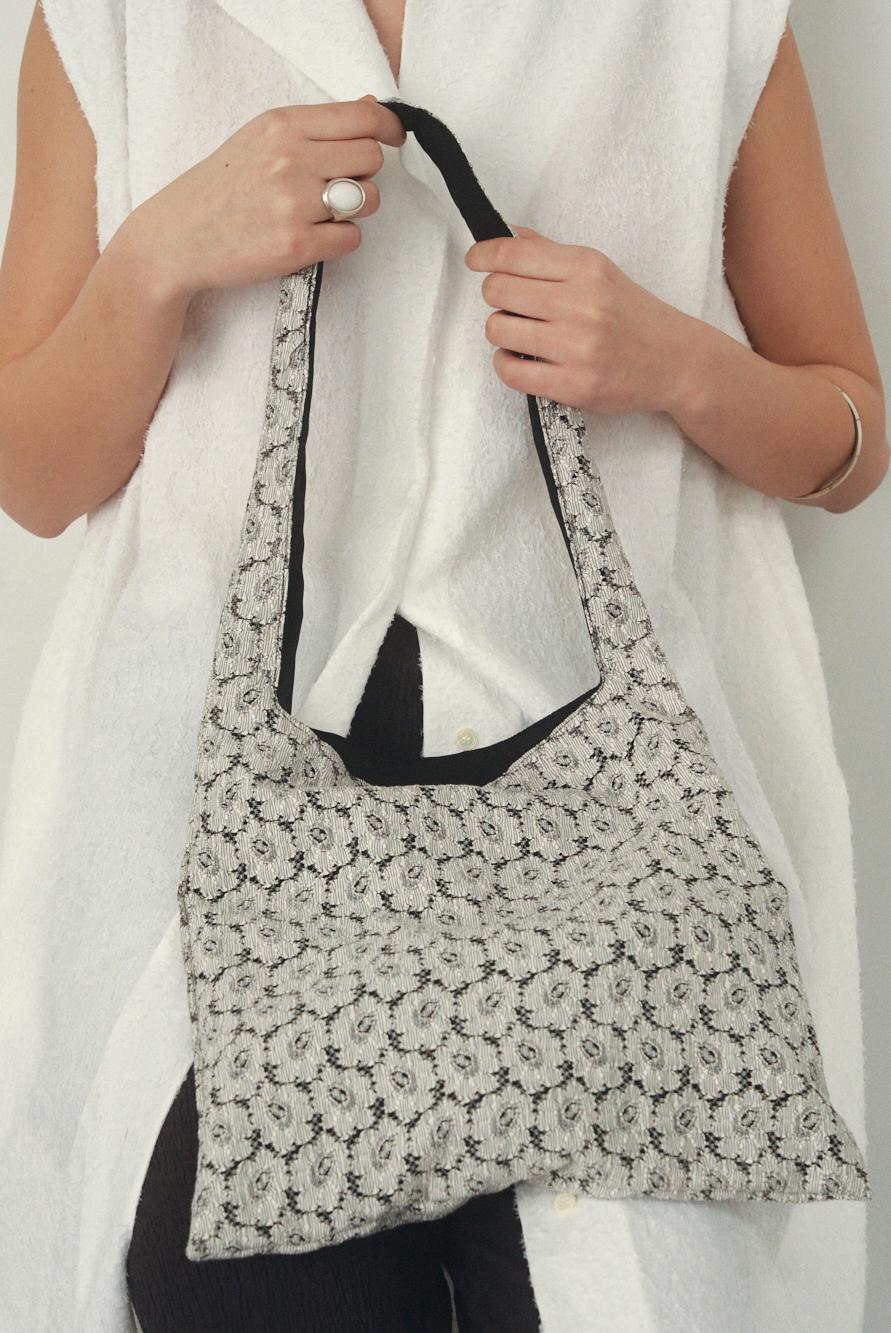 JACQUARD BAG (FLOWER BLACK)