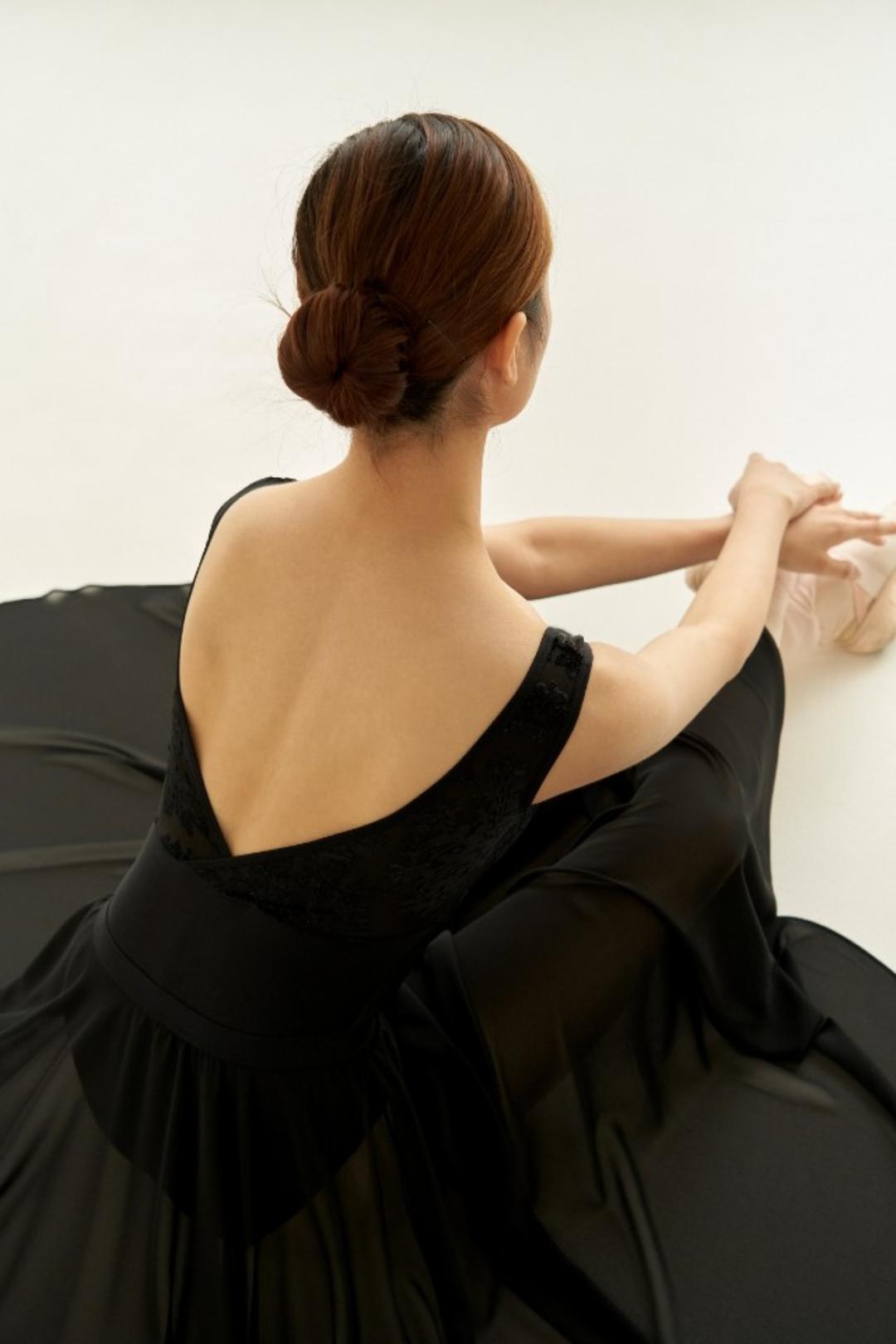 Eliana Purity 엘리아나 퓨리티 (All Black Gold Pearl)