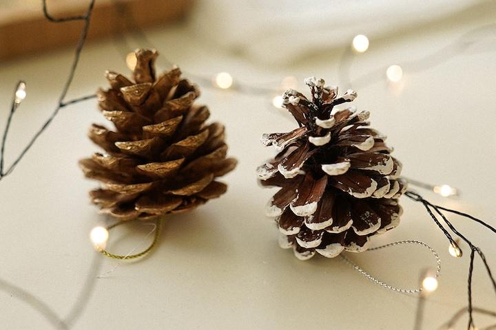 네추럴 솔방울 크리스마스 트리 오너먼트