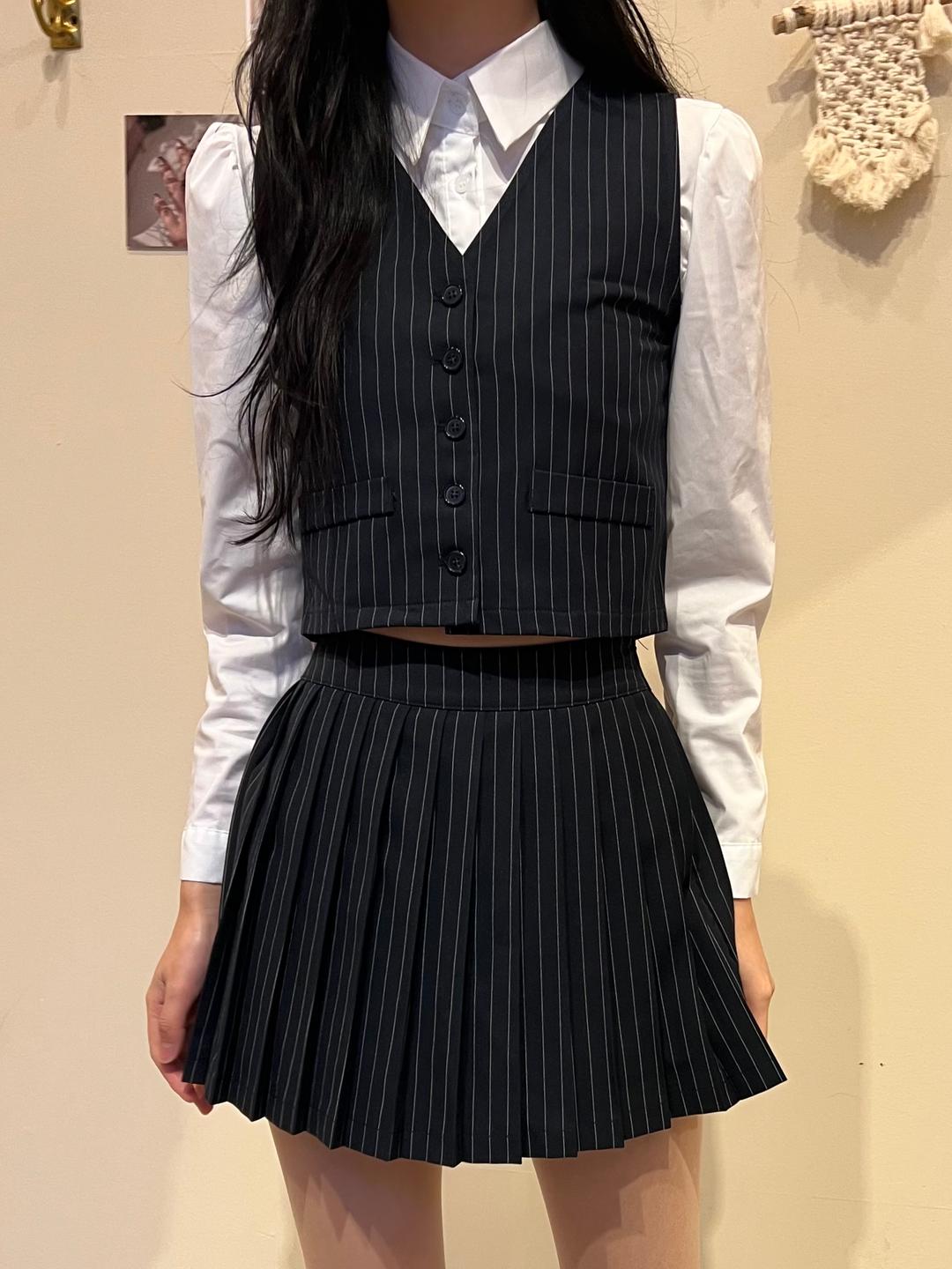 stripe crop vest (navy)