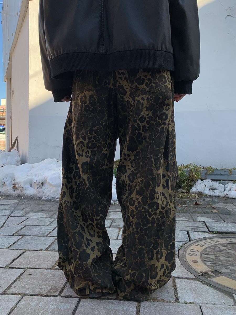 Brown put leopard pants