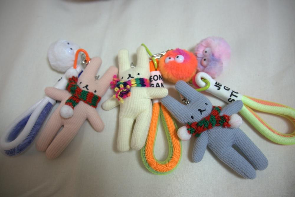 머플러토끼와 먼지키링 폼폼이형광키링