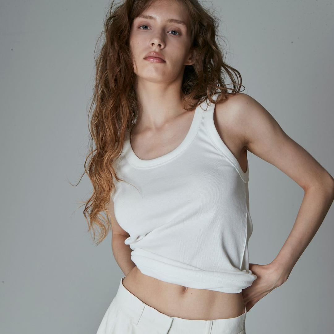 [THEHAUSRYOO] Verona Tank White
