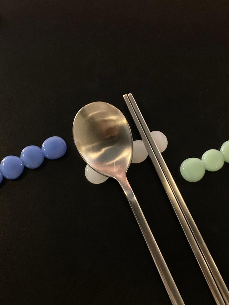 동글동글 유리 수저받침 커트러리 수저 받침대 (1p)