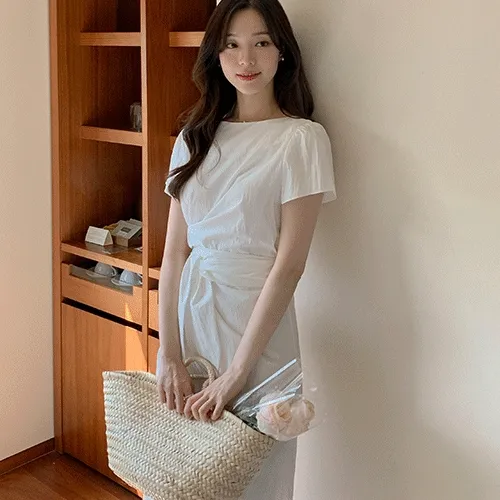 렌느[휴양지룩/데이트룩] 레헨 허리 스트랩 원피스 (2colors)