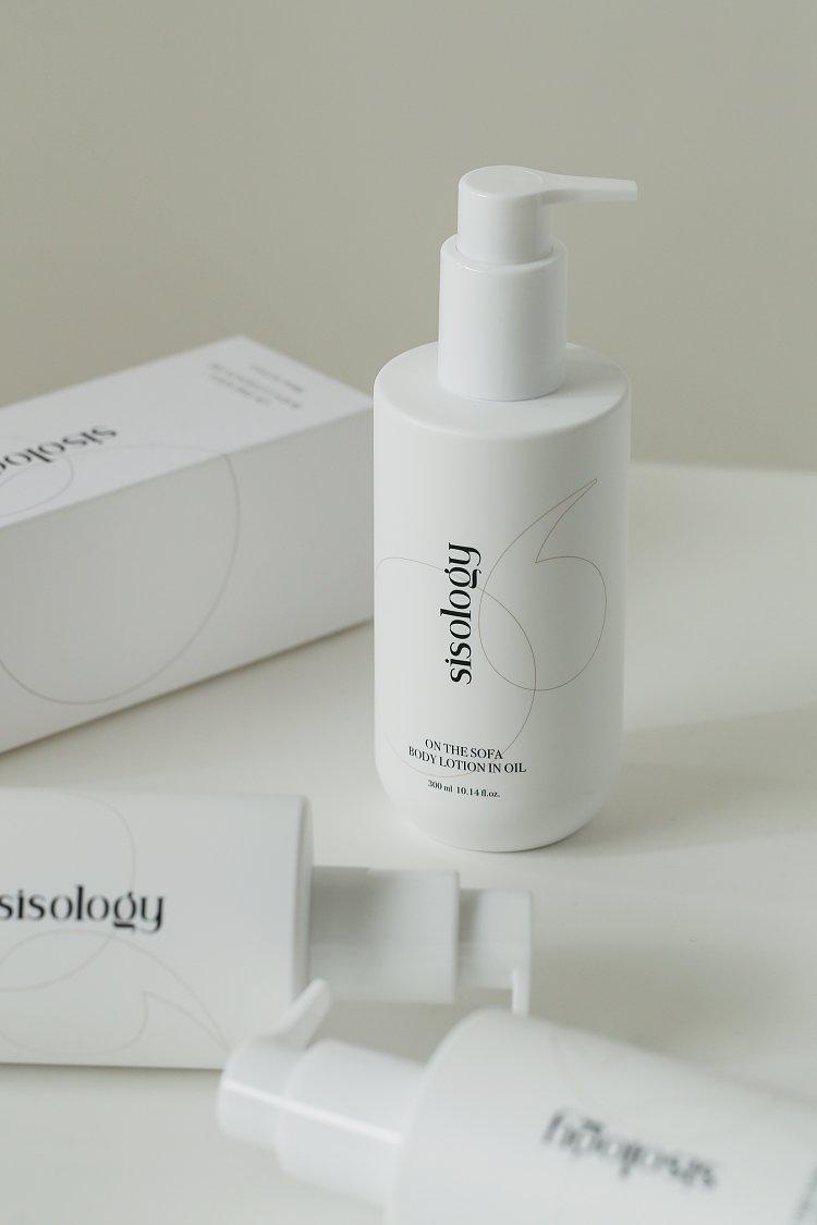 바디로션 인 오일 300ml x 2개 + 3ml 바이얼 증정