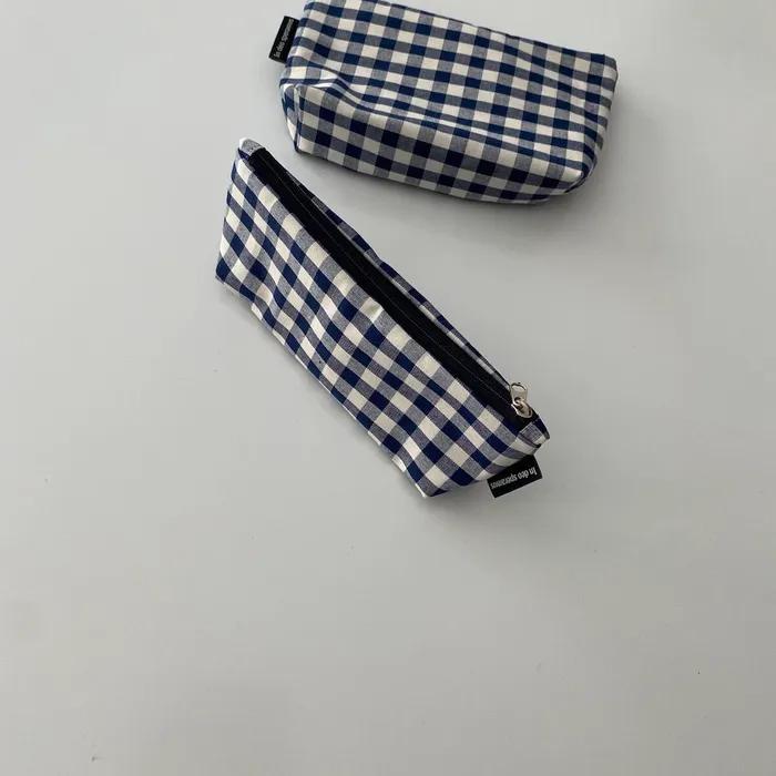 네이비 삼각 필통(Navy triangle pencil case)