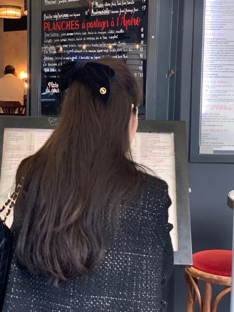 [단독진행 1300개 돌파 당일배송] UNDERSON 언더슨 벨벳 리본 로고탭 포인트 헤어핀 버전1, 버전2 블랙 머리핀 아이돌 반묶음 제니 (핸드메이드 악세서리) 이너프