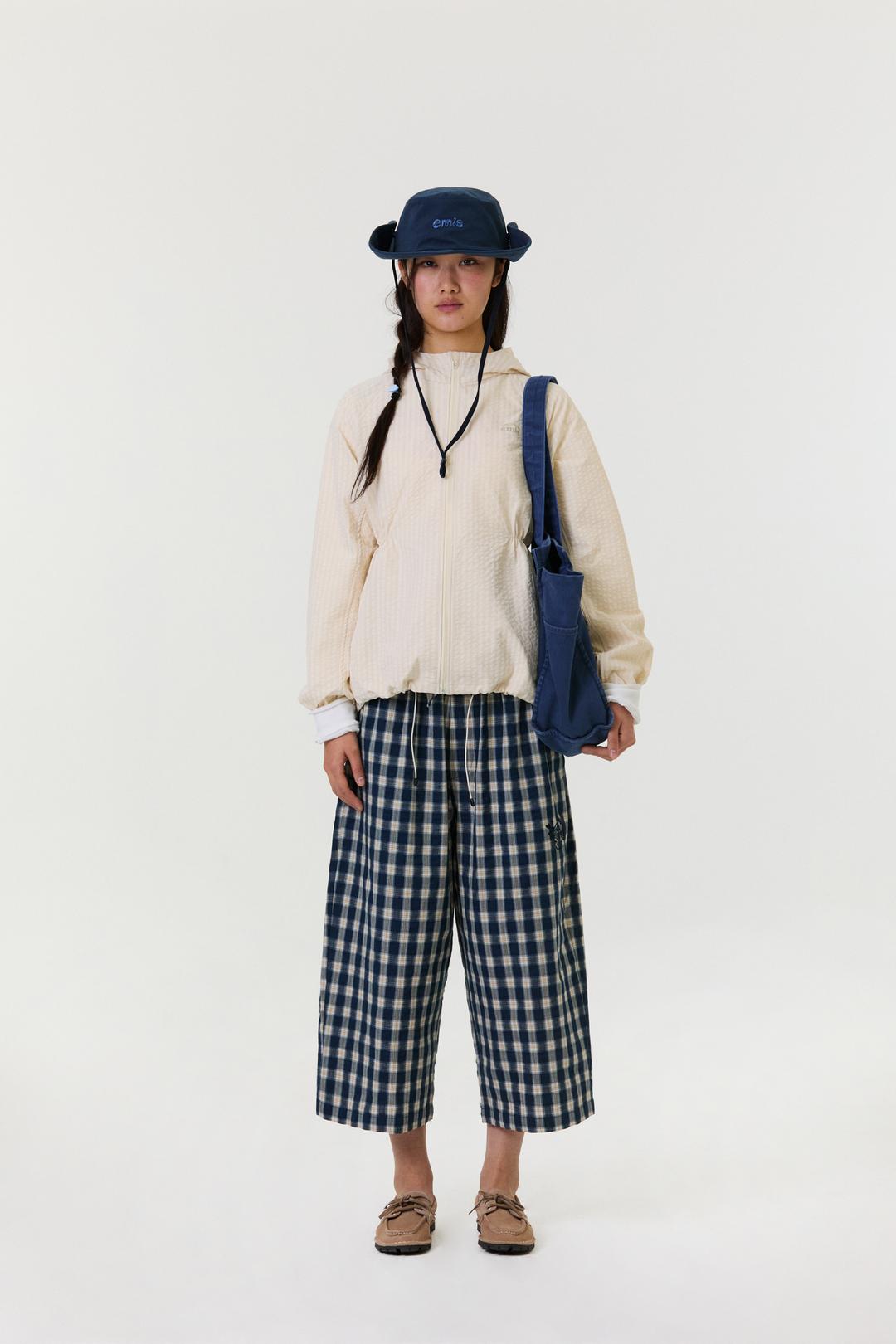 (W) PACKABLE WINDBREAKER-IVORY