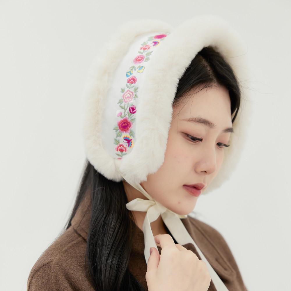 (24년 겨울 재오픈) 명썸 왕실 볼끼 IVORY 꽃자수 한복 귀도리 목도리