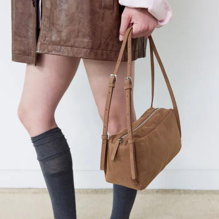 모노백 24 - 스웨이드 카멜