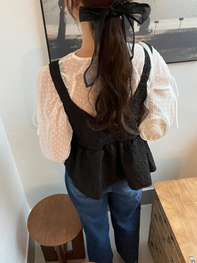 (2color) 달리아 나시 블라우스 유니크 레이어드 뷔스티에