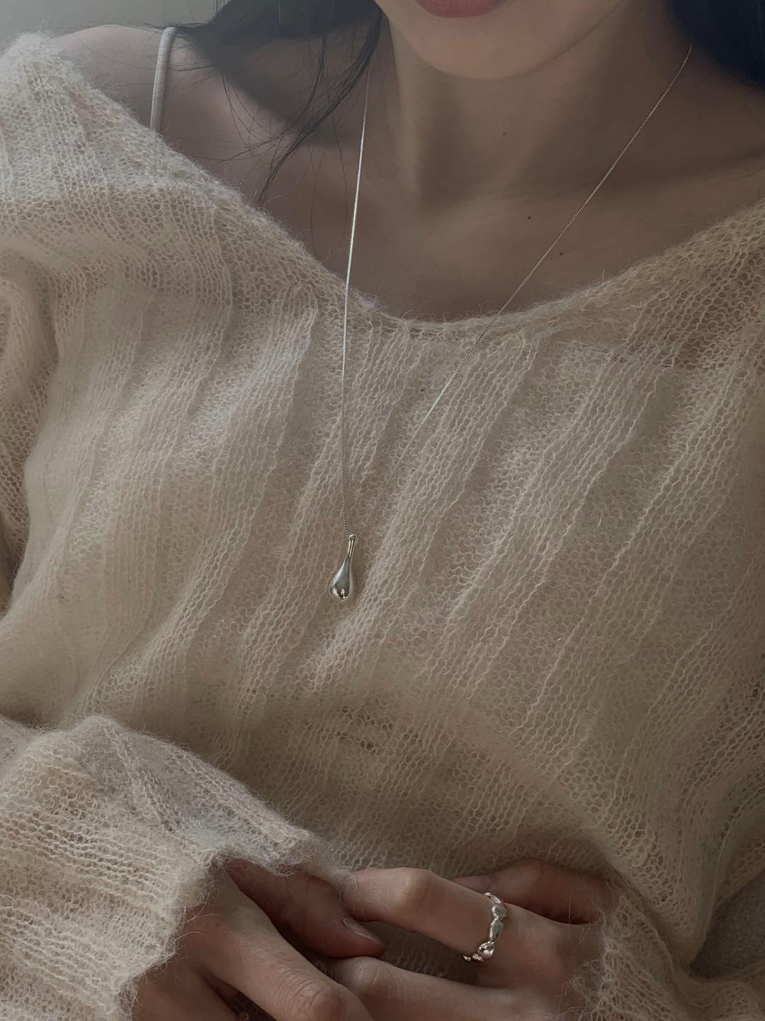 티티티이 Long Water Drop Necklace