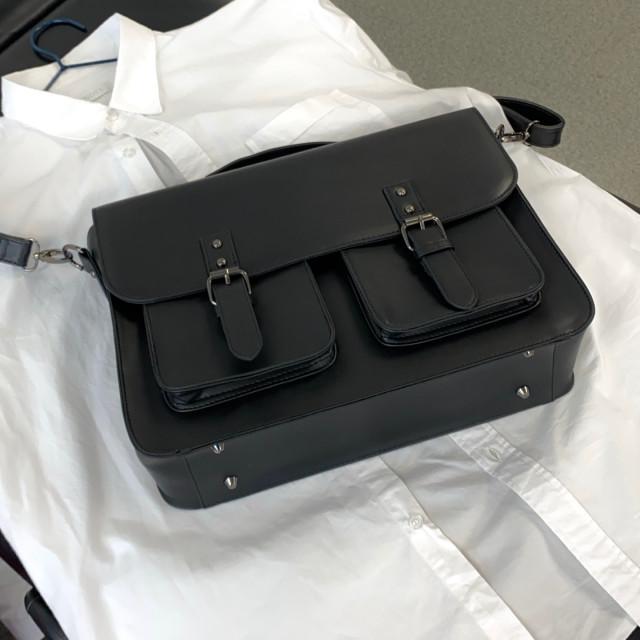 그룸 남자 여자 검정 포켓 가죽 서류 레더 스퀘어 사첼백 크로스백 가방 브리프케이스