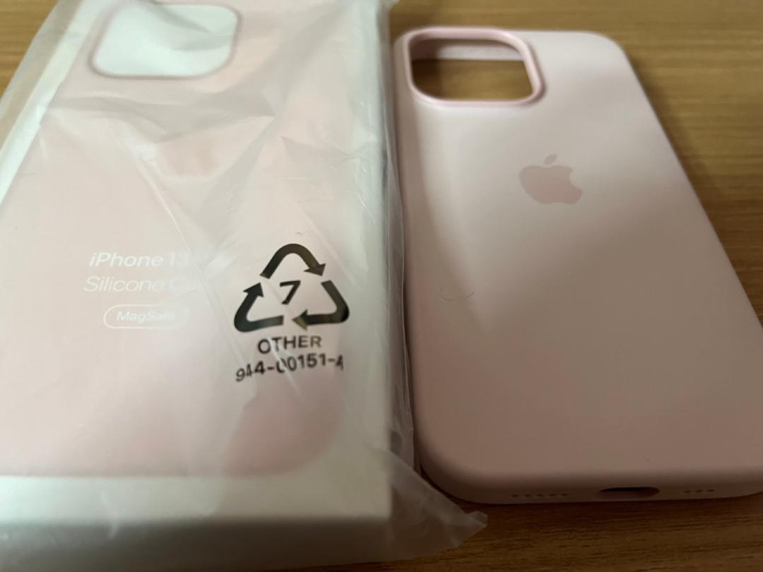 아이폰 13프로 정품 실리콘 케이스 초크핑크 풀박스 판매합니다