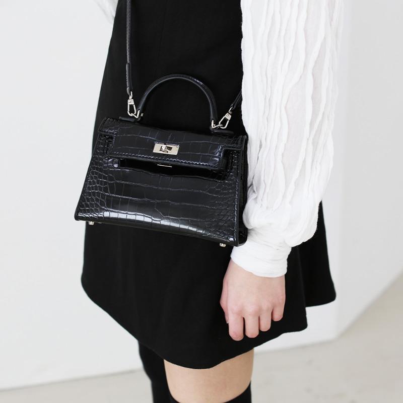 에나멜 벨트 미니백