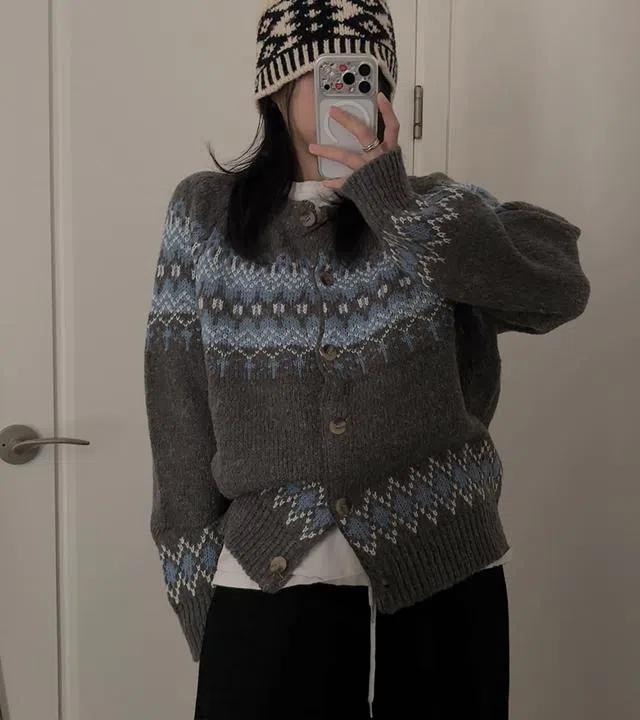 [포근/도톰] 둥근 라운드 눈꽃 노르딕 자수 패턴 스웨터 오버핏 라운드 가디건 (5color)