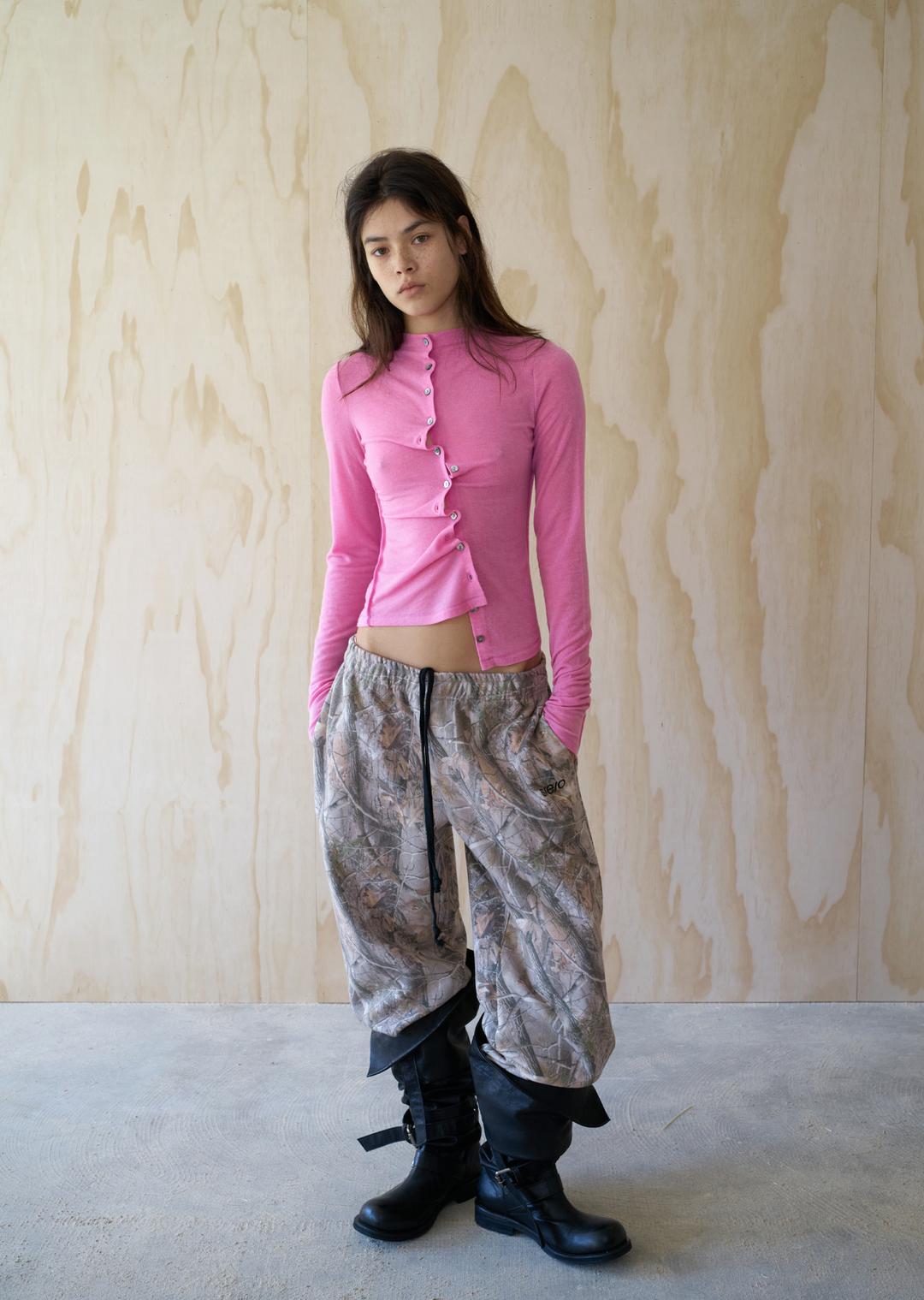 BRUSHED LOGO BIG SWEAT PANTS