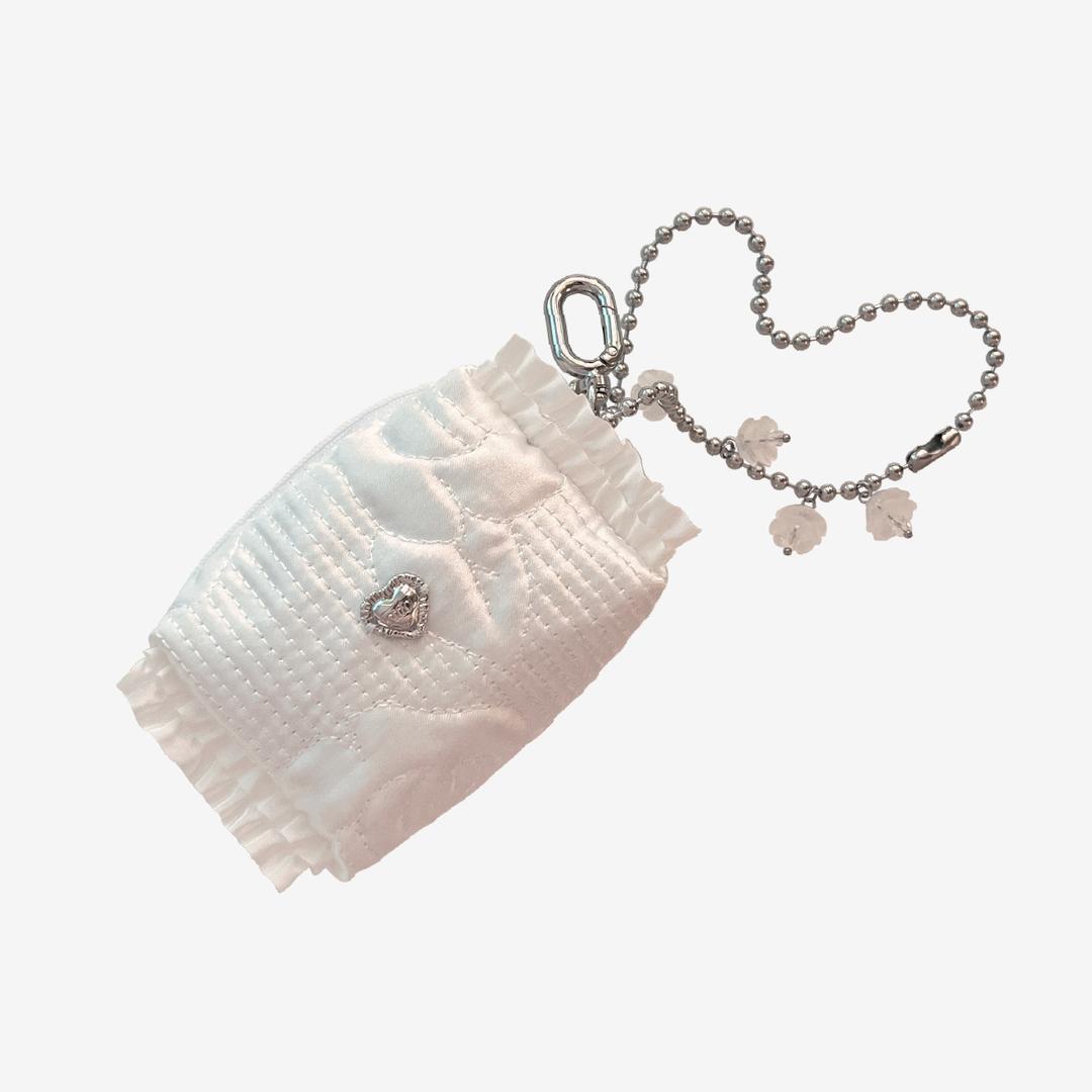 candy pouch : winter rose (White)