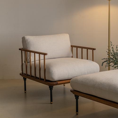 D8 - Distrikt Armchair