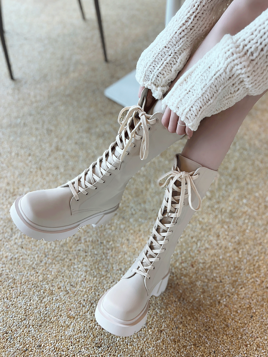 크림 레이스업 롱 워커부츠