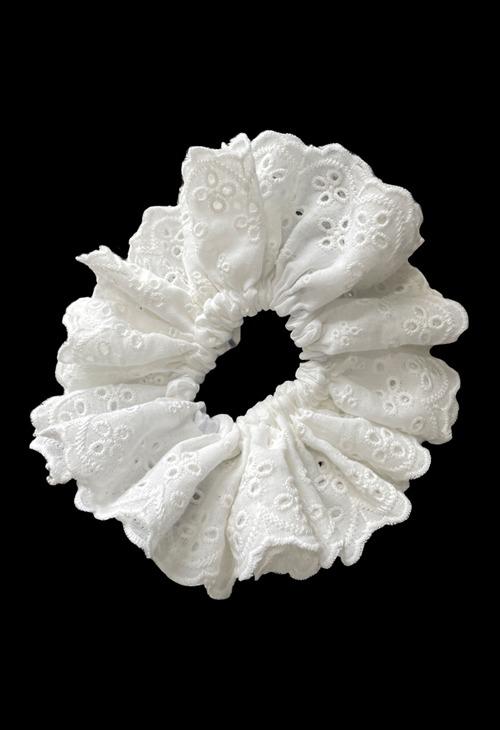 eyelet scrunchie