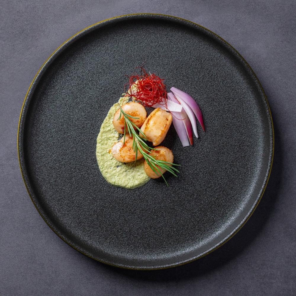 SELBY 매트블랙 골드라인 엣지 원형 스테이크 접시 25cm