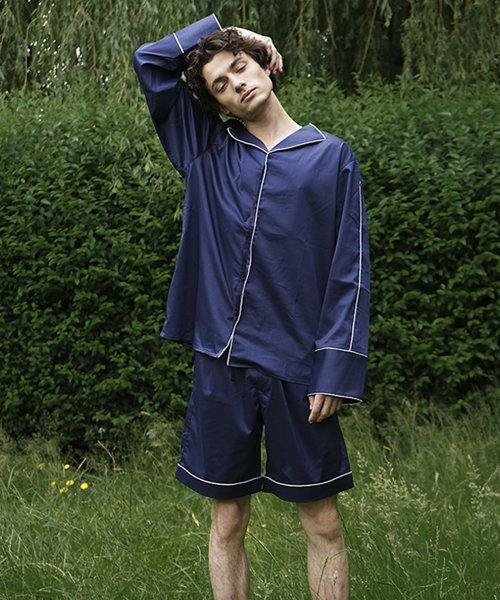 네이비 파이핑 파자마 셋업