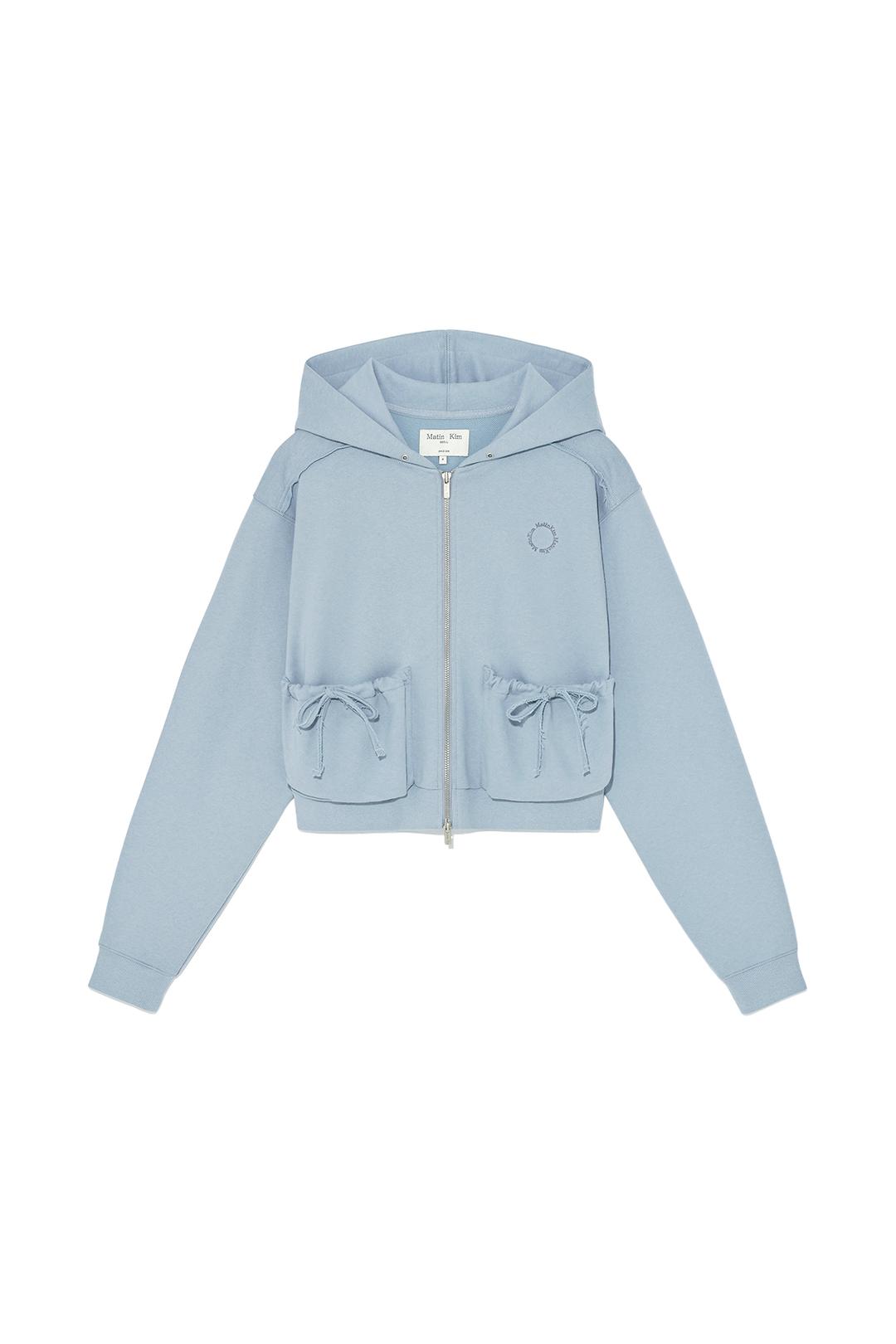 VOLUME POCKET CROP HOODY ZIP UP IN LIGHT BLUE