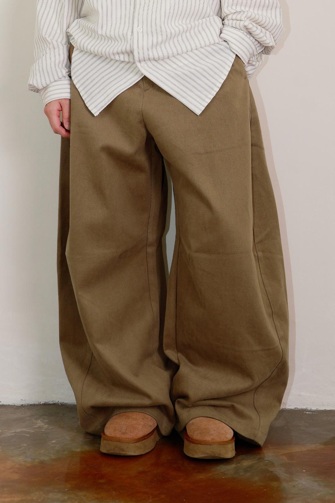 벨벳 배럴 치노 팬츠
