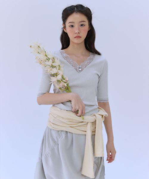 ESSENTIAL LACE SLIP TEE [ PALE BLUE ]
