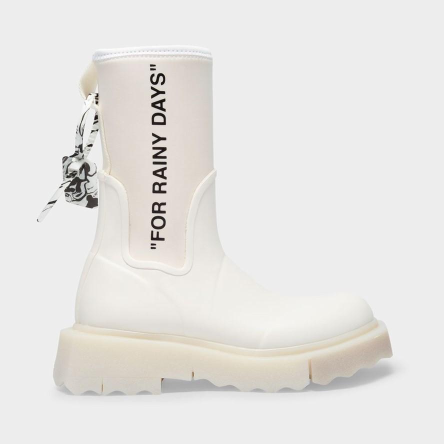 화이트 부츠 러버 Boots in White Rubber and Neoprene