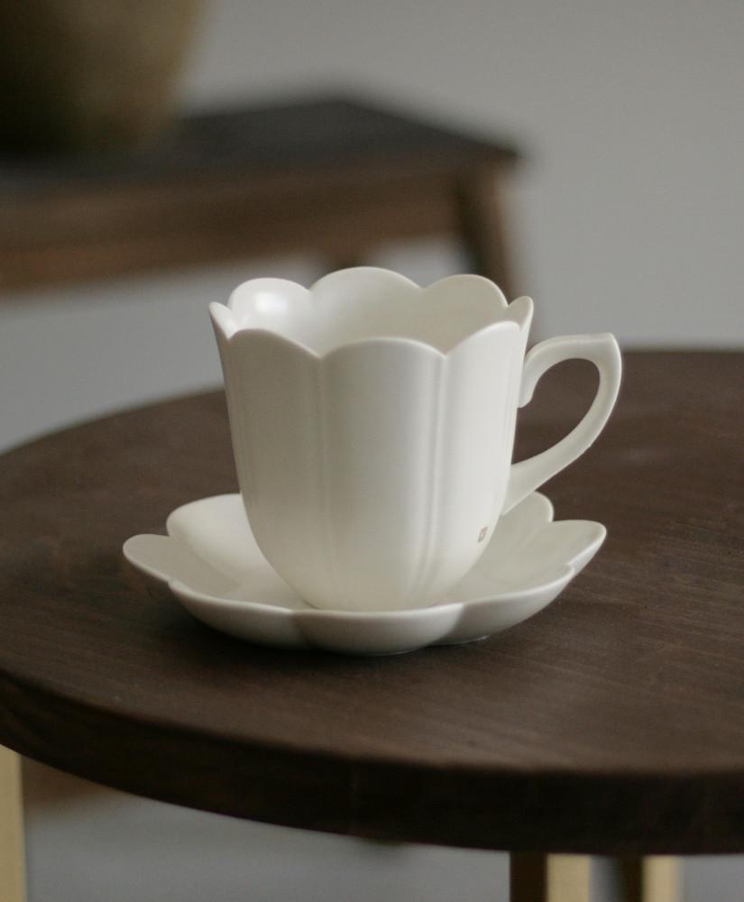 꽃모양 머그컵과 받침, 클레이그라운드