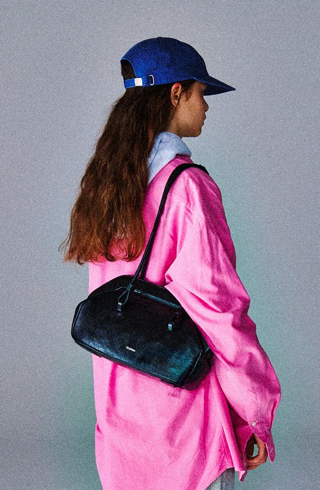 CALLING BAG LARGE - BLACK