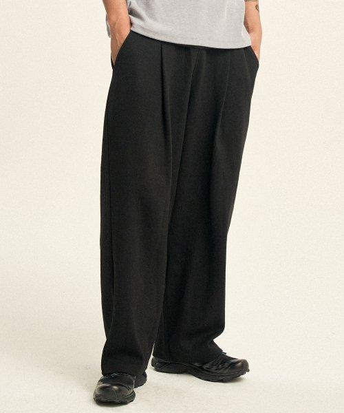 제로(XERO)  Deep One Tuck Sweat Pants [Black] - 사이즈 & 후기 | 무신사