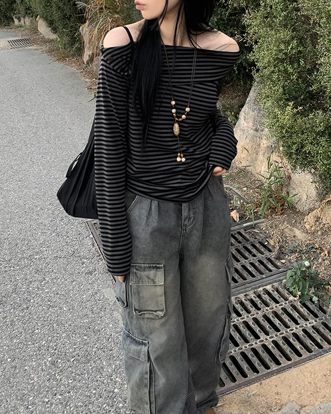 *당일*off-shoulder stripe button T