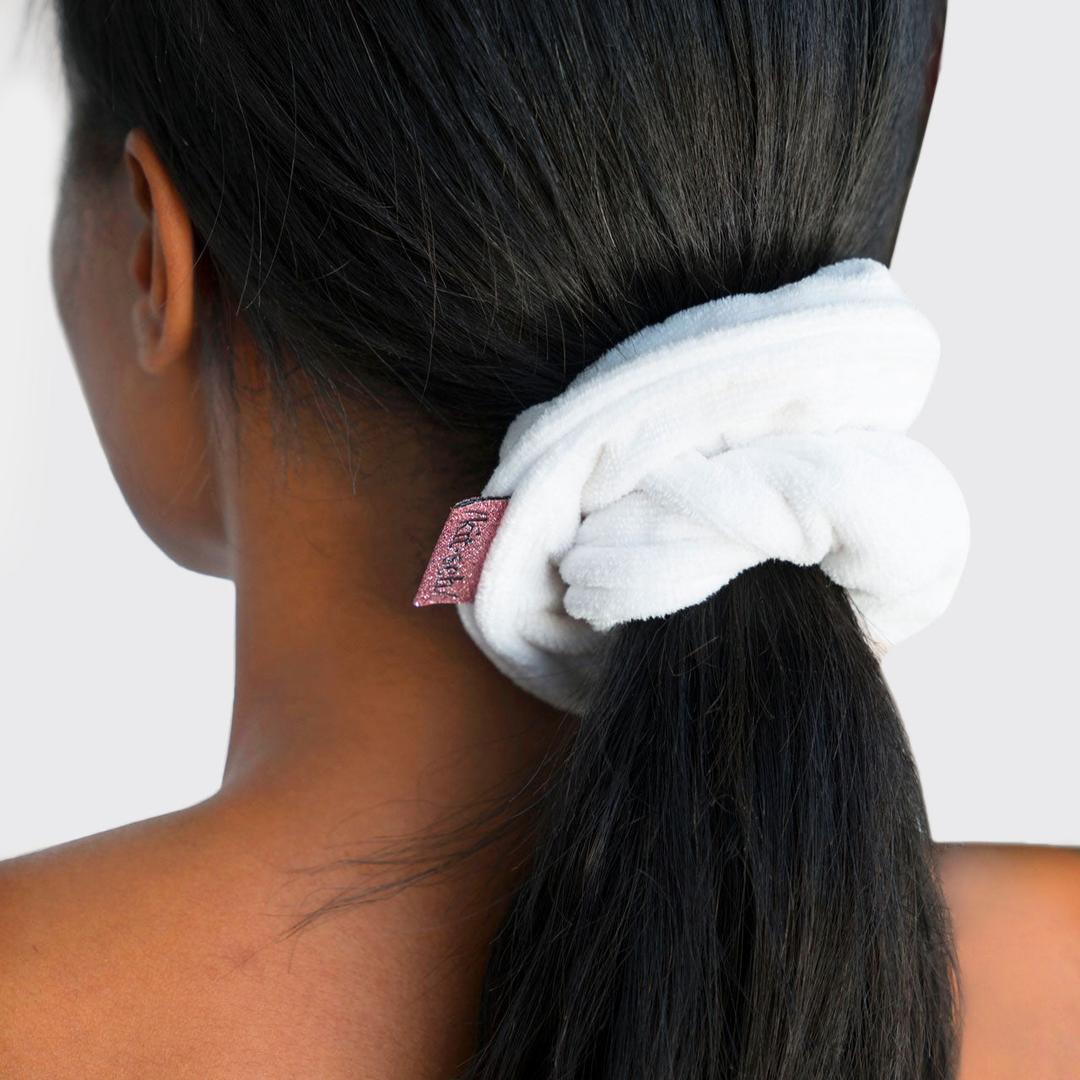 Microfiber Quick-Dry Towel Scrunchies 2pc - White - NC / OS